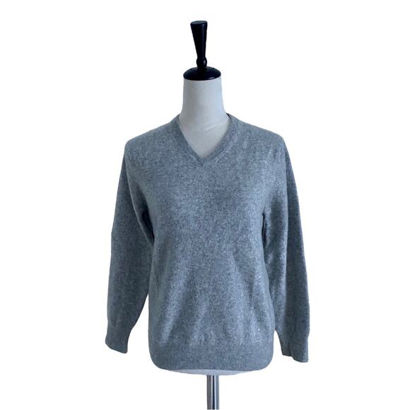 Naadam Cozy Cashmere V-Neck Sweater Gray - Picture 1 of 7